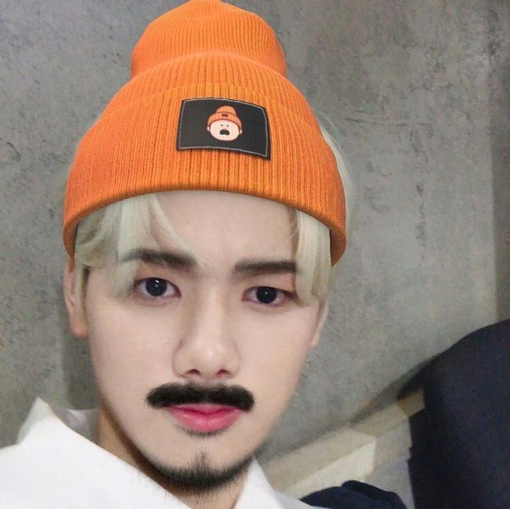 onzuhund's tweet photo. 어...........? https://t.co/0SJOlgSqYV