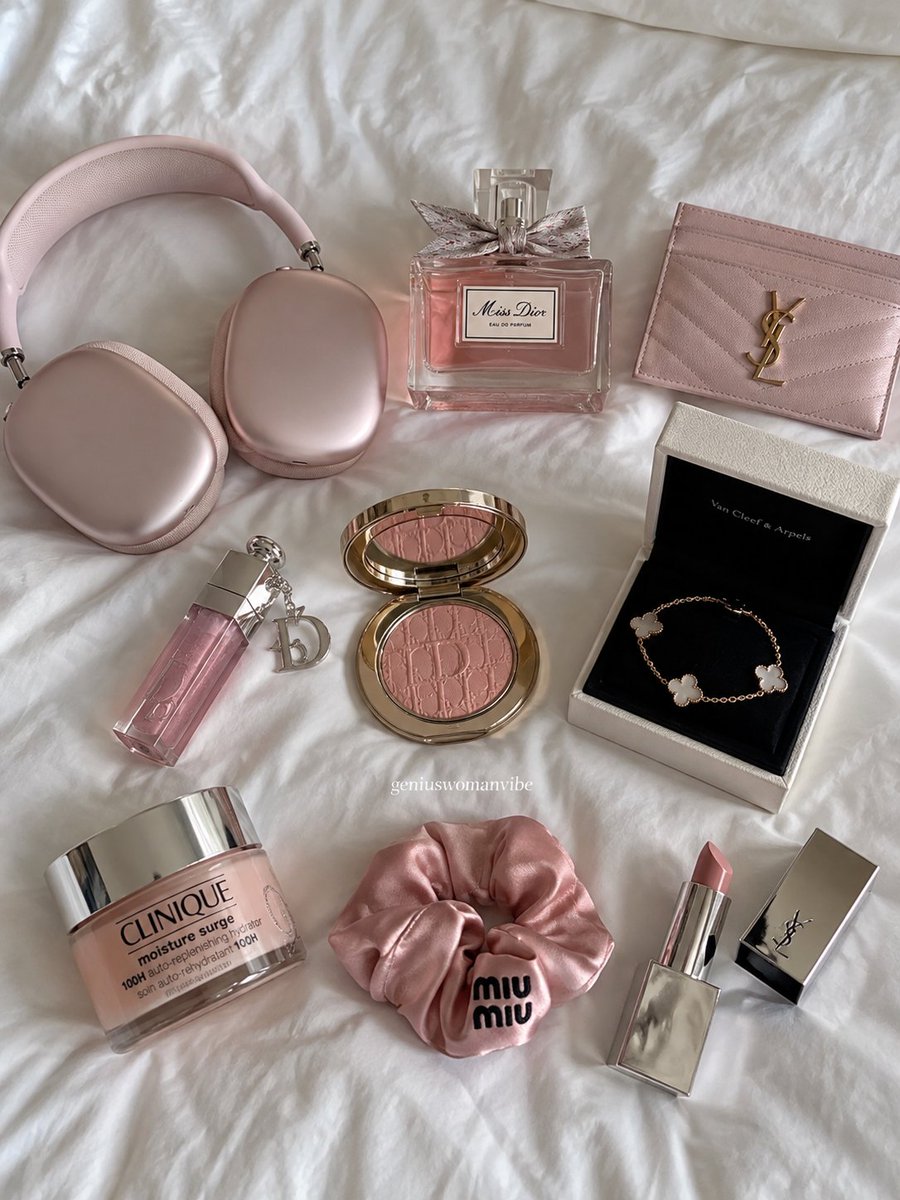 geniuswomanvibe's tweet photo. wishlist https://t.co/javNtxOlnc