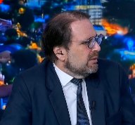 gogoro10's tweet photo. Imagínense que este quiere analizar una situación política. Un tipo que falsificó un título de grado para cobrar un plus en una binacional. Fue denunciado, no devolvió un guaraní al Estado. Fue salvado cuando ingresó al CARTISMO. Nada es serio con este IMPRESENTABLE. https://t.co/F9BZ3PMeMr