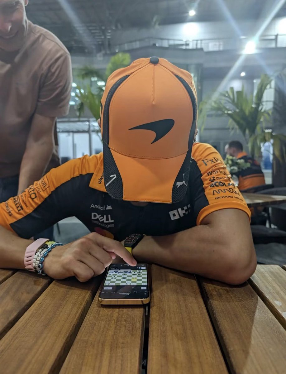 ln4norris tweet picture