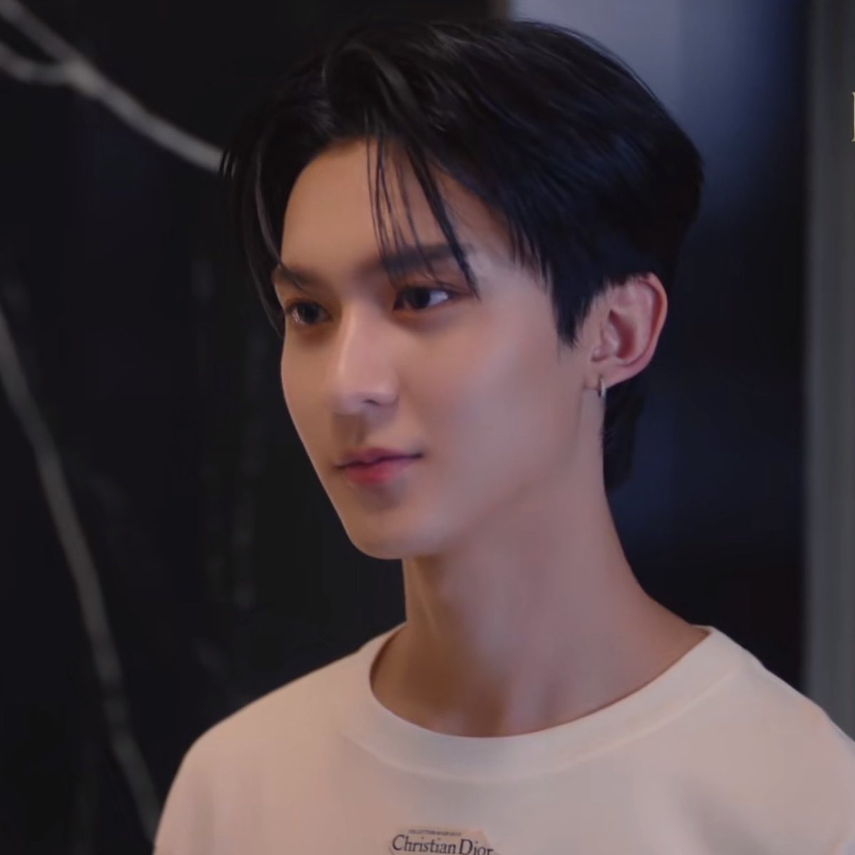 hanoeyanin's tweet photo. น้องธามไม่หึงได้ไงวะㅠㅠ https://t.co/FGgaL1Mc03