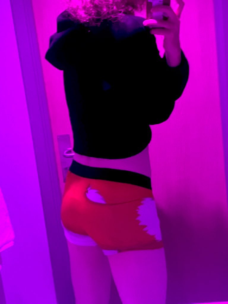 k8tanfops's tweet photo. Okay so like why haven’t mine turned me into a fox yet… https://t.co/Ooar5HVuko