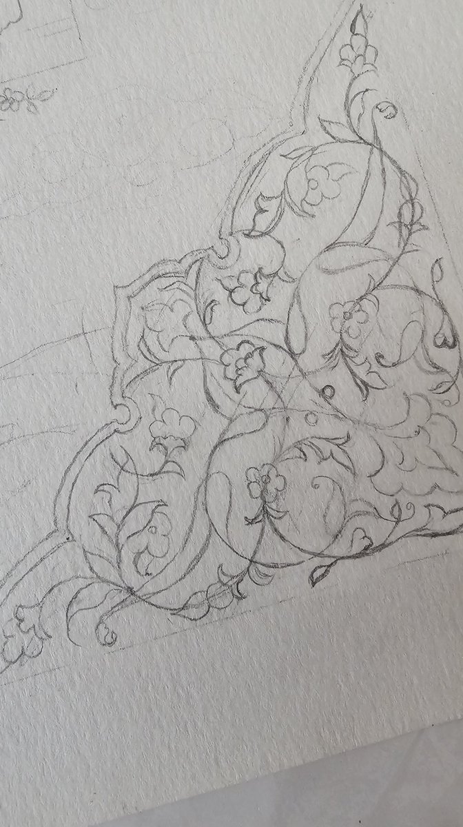 filialibani's tweet photo. Need some motivation to continue working on my new artwork it's been rotting on my desk for months help :') https://t.co/itrv5xiFYi