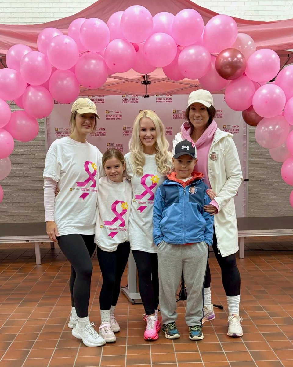 SudburyPolice's tweet photo. ๐ Team GSPS was proud to participate in yesterday's CIBC Run for the Cure, raising $1,559.50 in support of breast cancer research and support programs.
Thank you to everyone who helped make a difference! ๐ #RunForTheCure #GSPS https://t.co/fp0V47PhGg