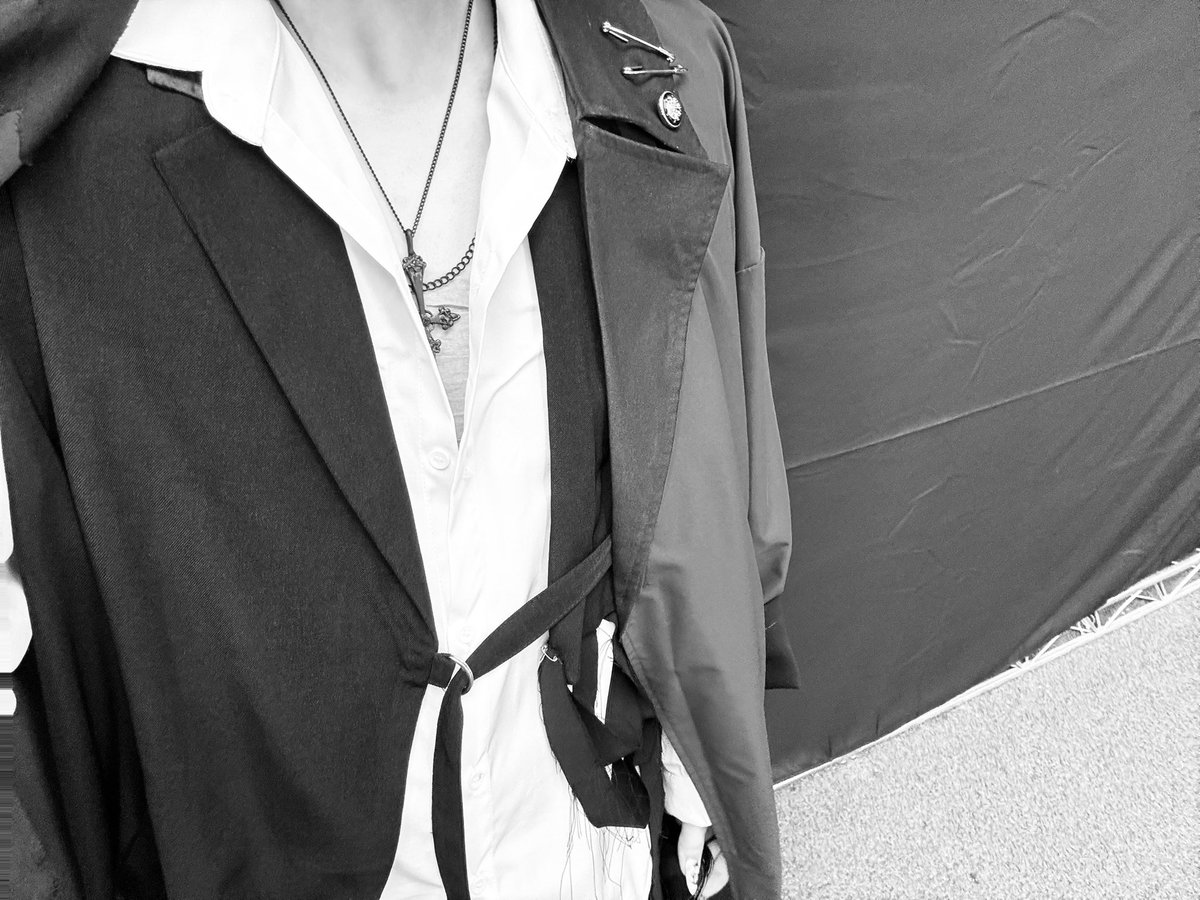 sio_nim's tweet photo. cos | 🐈‍⬛🩸
          
                      콘서트 재밌었어?

#싸이코드 #감제이 https://t.co/ENLbS1w2Yj
