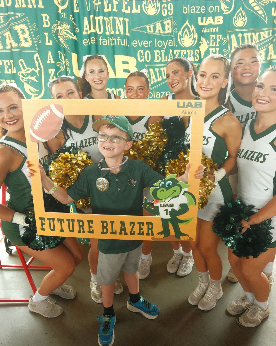 uabalumni's tweet photo. Another beautiful day in Birmingham! Thank you for a great Alumni Tailgate🐲 

Congratulations to the Blazers for their win over Samford! https://t.co/tOAogFoqkU