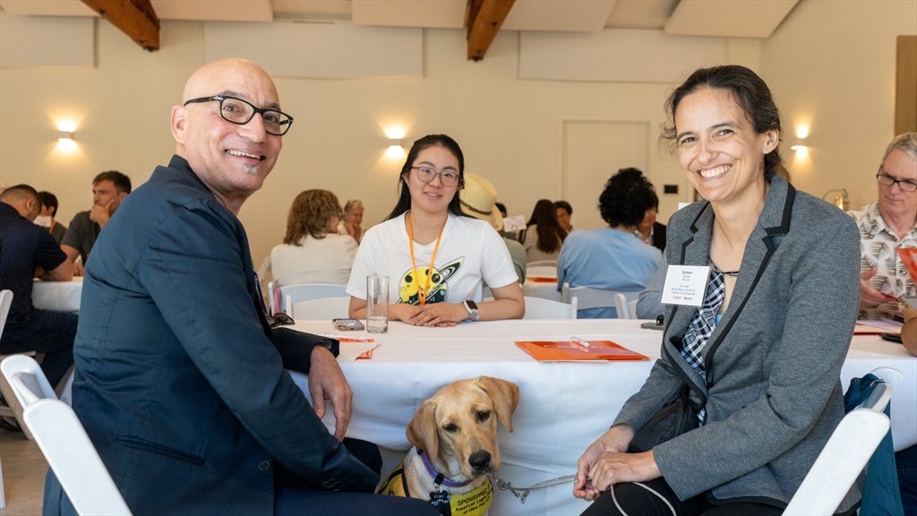 caltechalumni's tweet photo. Fall Mini CAMP returns in October and brings Caltech alumni, students, and postdocs together online for seven weeks of group-based mentoring. Apply to be a mentor and share what you know with Caltech students this fall: https://t.co/8E7P82D9IJ. https://t.co/IsF9ckkhDQ