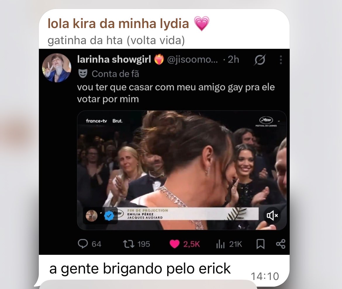 contextlc's tweet photo. aqueles amigos que nao querem ser mortos pela familia bolsobosta https://t.co/aWktQ6I6KQ