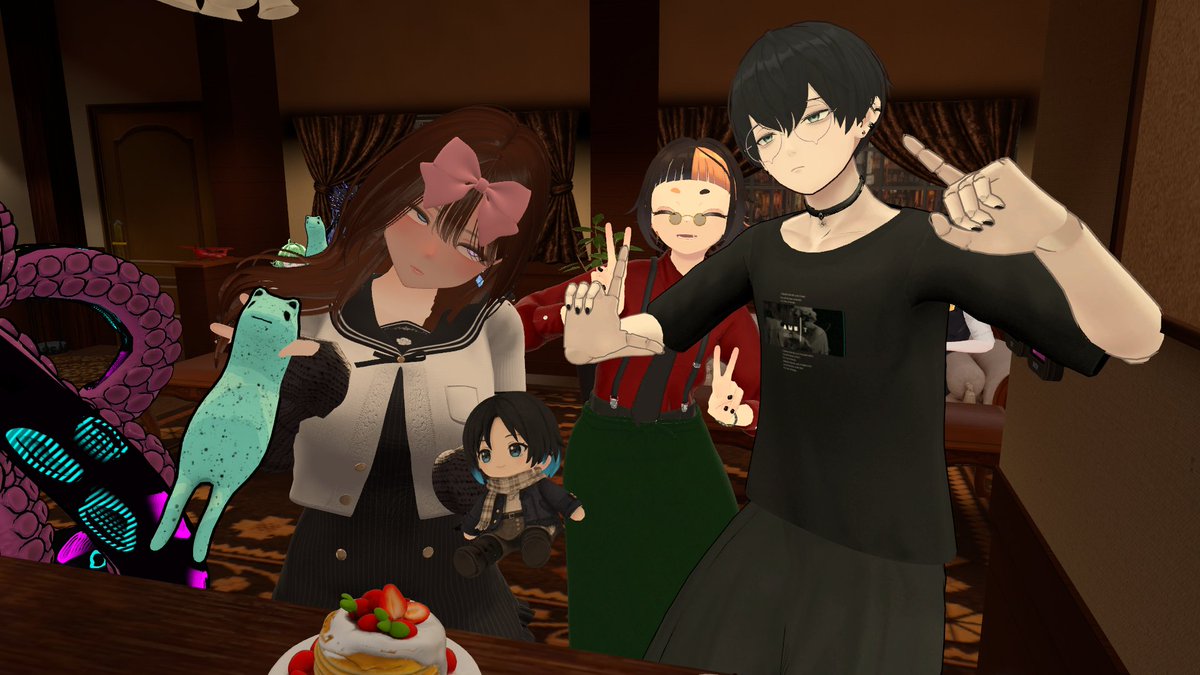 Karin3DL's tweet photo. #CafeHive_VRC 2回目の参加をしてきました!! 
イカに壁ドンされたし、パチンコやハロウィンの改変の話も教えてくれて楽しかった! 
アフターで色んなイベントも紹介してくださって、店長さん、Oldさんとてぃなさんもありがとうございました!! https://t.co/Ob7WXzfz3O