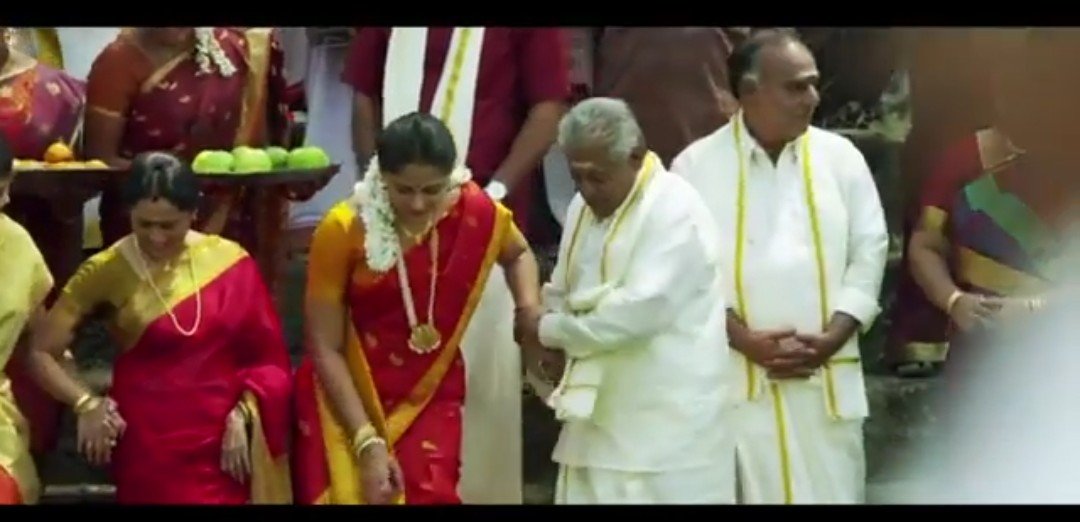 GeorgeL77790520's tweet photo. @FilmyBowlTamil Anicham poovazhaki ya irukumo
..🤔 https://t.co/9edJ8HGrLR