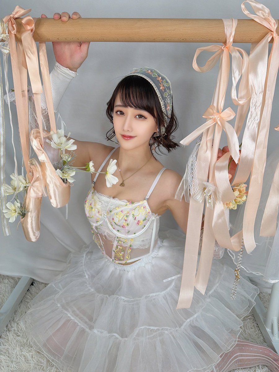 shirochan031224's tweet photo. 私の名前は『しろ』です

由来はクレヨンしんちゃんのペットです

可愛がって飼ってね？ https://t.co/1InJ5yT3BZ