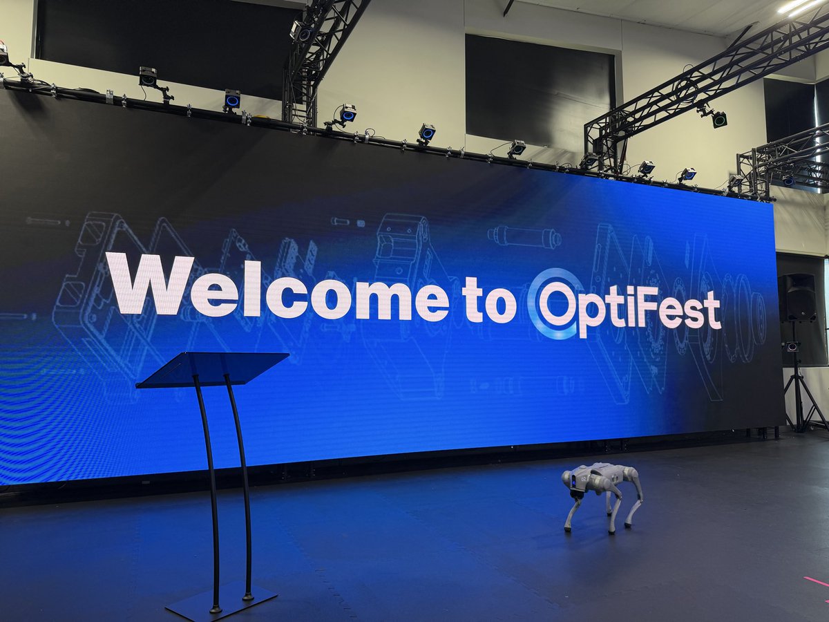 Filmbot's tweet photo. Giving a keynote this week on the future of motion and vision @optitrack at OptiFest lots of @UnrealEngine workflows. Robots, machine learning, tracked cameras fun. 🎥 https://t.co/OTLTVT9GUU