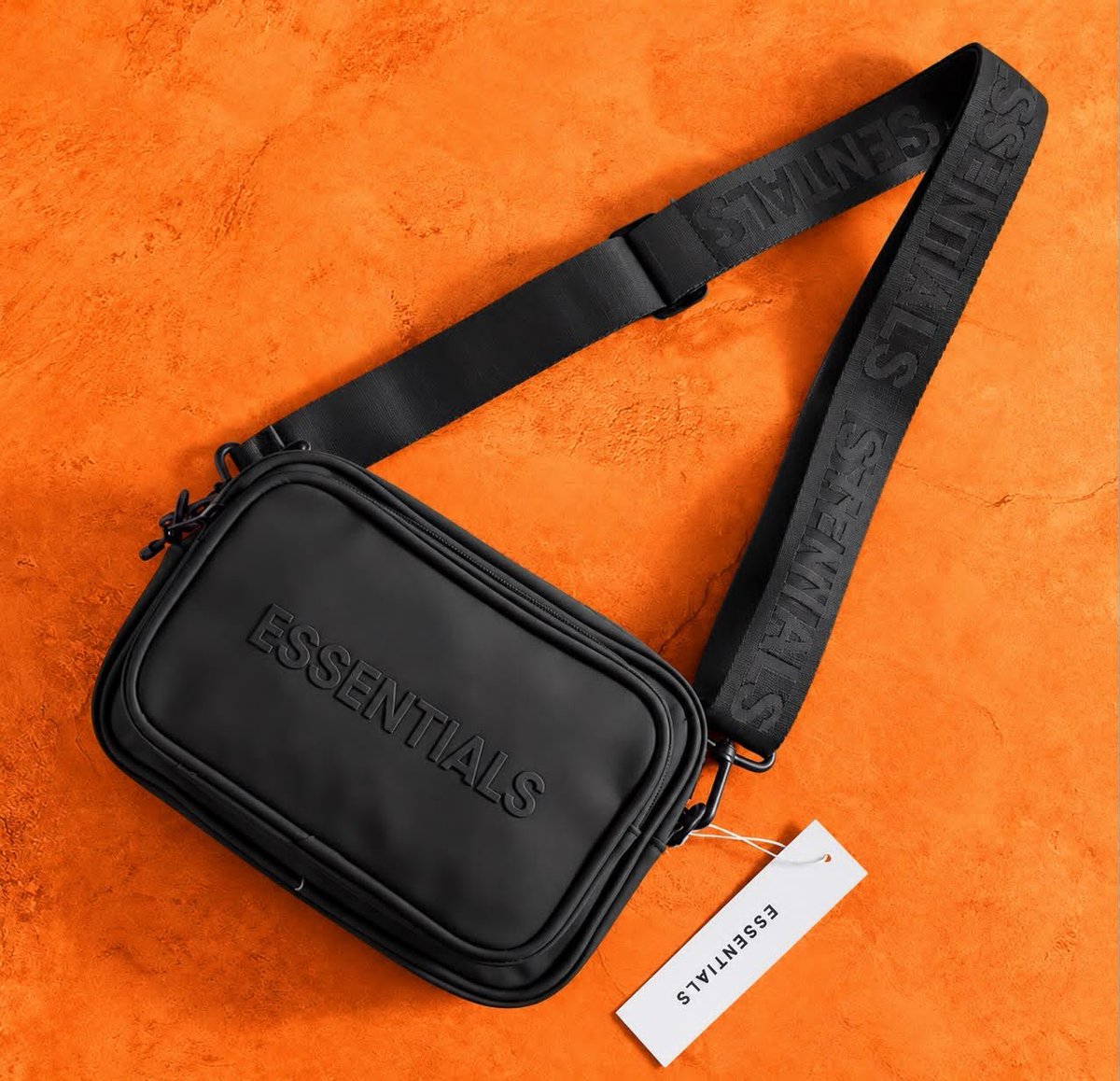 shoppady's tweet photo. Check out this Essentials Minimalist Crossbody Messenger Bag  on Shoppady!

💰 Price: GH₵250
✅ Status: In Stock

Shop here: https://t.co/ElMjTuhtW7 https://t.co/lwrWNr0yuw