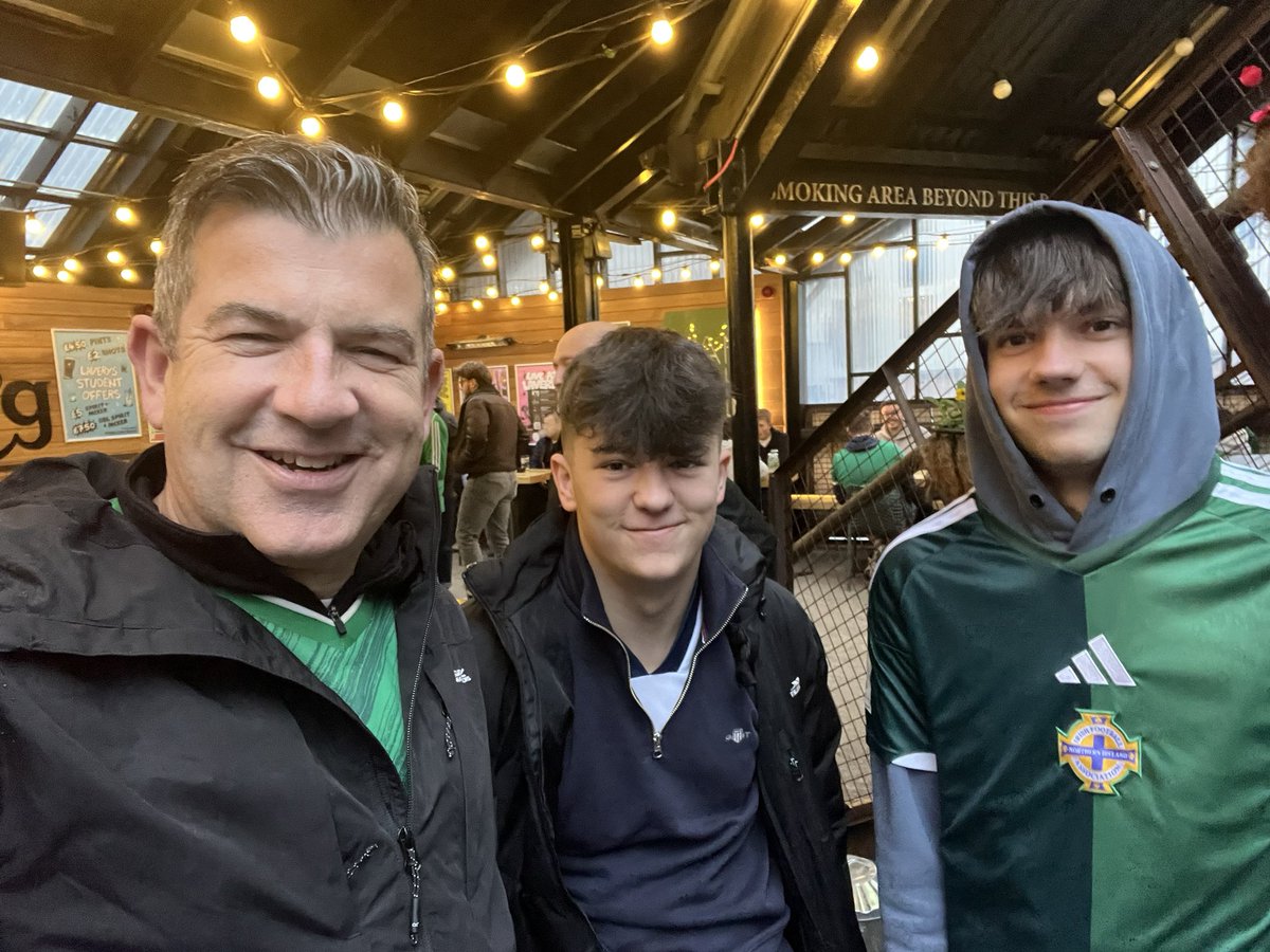 johnmooreni's tweet photo. Another Monday night with my boys and the #GAWA at the @ClearerTwist #NationalStadium #WindsorPark #Belfast #NorthernIreland @NorthernIreland 😊🟢⚪️🟢⚪️ https://t.co/qwnHegwu9J
