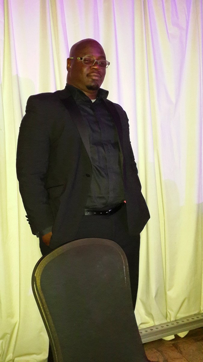 MJKarugonjo's tweet photo. Photos 1 and 2 are 12 years apart - 30 and 42. Safe to say I'm "aging" gracefully!! https://t.co/30O5bgym4B