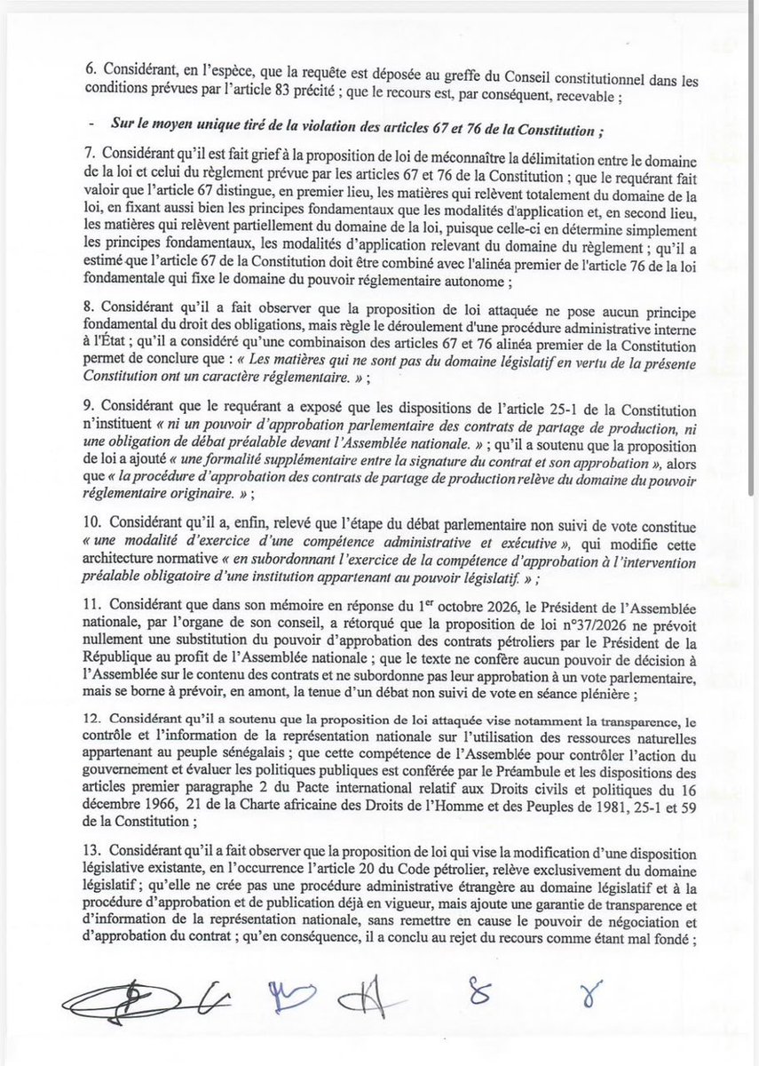 drelhadjiAdiouf's tweet photo. Dans une démocratie, chacun a un rôle à jouer. Et chacun doit rester confiné dans son rôle, dans le respect des règles qui nous gouvernent tous.

Au sein du gouvernement et de notre parti politique Kiiraay, nous sommes pour la transparence absolue, y compris et surtout lorsqu'il s'agit de nos ressources naturelles.

Nous défendrons partout les intérêts du Sénégal et des Sénégalais.

La Constitution circonscrit les compétences des différents pouvoirs de façon claire. L'Exécutif sait ce qu'il a à faire. Le Législatif devrait savoir ce qu'il a à faire, sauf à vouloir empiéter sur le champ des autres, en toute illégalité.

L'enjeu réside dans le combat pour la transparence. Non dans le discours sur la transparence. Et nous portons ce combat en bandoulière.

Cela mérite d'être rappelé. Sans aucun triomphalisme. Avec la justice, aujourd'hui on gagne ; demain on perd. L'essentiel est d'accepter le verdict des juges et de s'y conformer.

Vive la République !

Ass Abdourahmane DIOUF