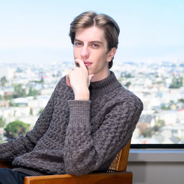 LeopoldTracker_'s tweet photo. Breaking: Leopold Aschenbrenner's options have expired

Two weeks ago, reports said Leopold opened 4 option positions in the following:

• Micron $MU: strike $1,000
• SanDisk $SNDK: strike $1,600
• Intel $INTC: strike $115
• Marvell $MRVL: strike $250

He paid $96M and all four expired in the money  

47% return and profited about $45.6M in 2 weeks