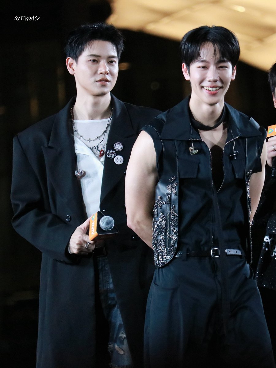 syttked's tweet photo. ตี๋เอ้ยยย “ หวง ” พูดงี้👀

#PoliceinLoveFanEXP   
PIL FAN INTIMACY 
#yinyin_anw @yinyin_anw 
#warwanarat @warwanarat https://t.co/6T2nYFBF27