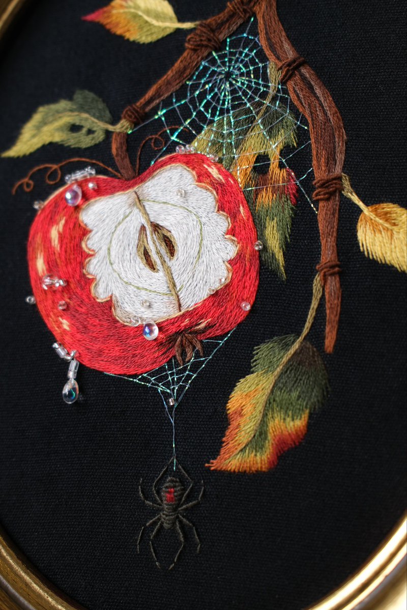 nnaturenurture's tweet photo. My Embroidery collection, ‘In the Fields’
An exploration and resiliency of Folklore &amp; fables from the countryside.
8pm https://t.co/PSGOWEXMn6