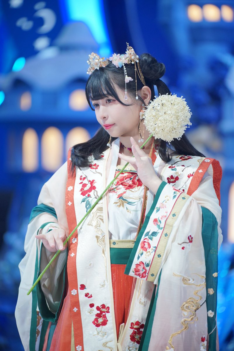 AaronLeeLonger's tweet photo. 2026/10/04
拍照OK时间里的照片📷
汉服特写合集
#足太ぺんた
#ぺんたちゅう写真部
#ぺんたーず写真部 https://t.co/tdWYaixPNY
