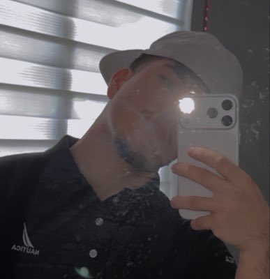 olafdek's tweet photo. #NuevaFotoDePerfil https://t.co/rWRRy4p4IV