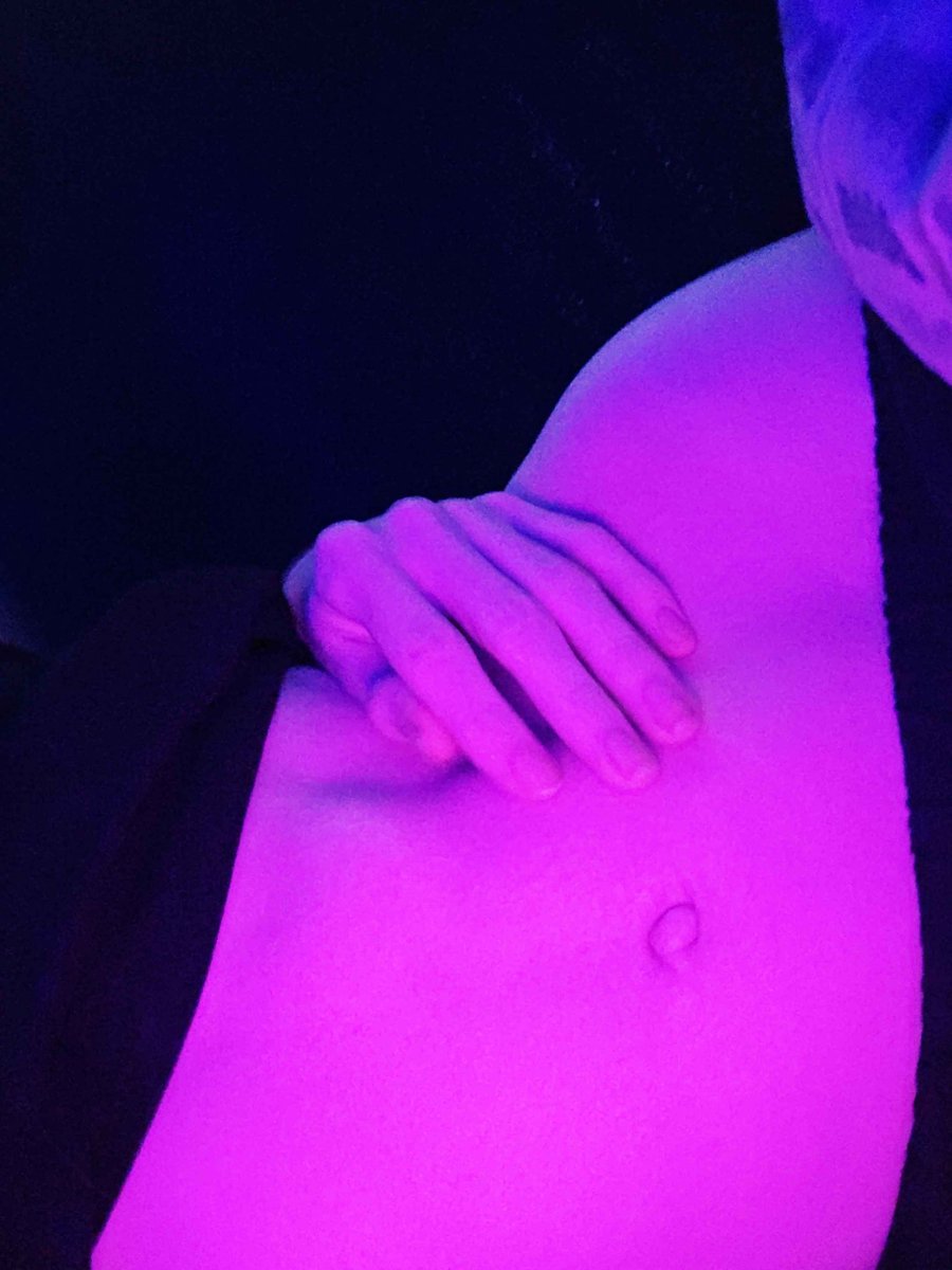 fallensmuse's tweet photo. the light is pretty~ ☆〜（ゝ。∂）potentially （＾ω＾）
#nsfwtwt https://t.co/LIx1WWkn6J