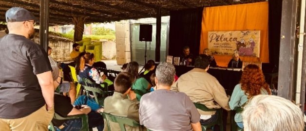 JoseFonollosa's tweet photo. Los fines de semana que paso con Rosi Legido son siempre tiempo de calidad.
Si encima nos juntamos un domingo por la mañana con @boticlopedia para hablar de #Piluca, lo humano y lo divino con los vecinos y amigos de Delirio Mostoles y con Suchi de anfitrion es ya inmejorable. https://t.co/FXvkMnXZ5V