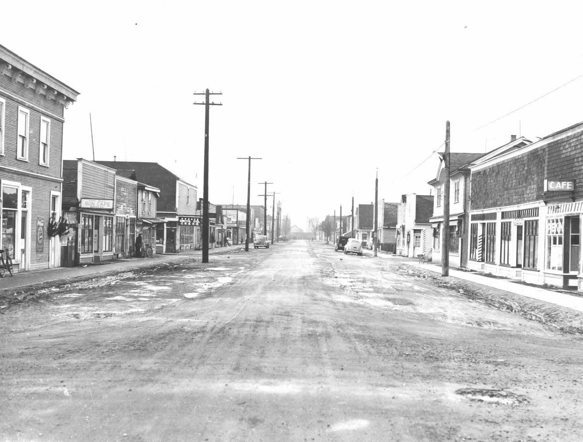 GatewayThtr's tweet photo. Take a walk down memory lane with us and check out some of these photos of Chinese restaurants from the Richmond/Steveston area. 🍜

Learn more about our upcoming production Woking Phoenix, a show based on a family who runs a chinese restaurant, at https://t.co/c578CNBZAr. 🔗 https://t.co/pBaSnBLdvp