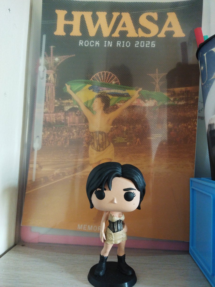 hwasavidal's tweet photo. meu funko pop da hwasa do rock in rio chegou e ele é lindo demais!!! https://t.co/nSfyvlfyYI