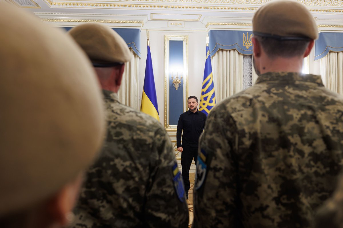 ZelenskyyUa's tweet photo. From the first days of Russia’s full-scale invasion, the warriors of the Territorial Defense Forces stood up to defend Ukraine and protected our cities and communities from the enemy. We remember the contribution each and every one of you made to ensure that Ukraine withstood then. We thank everyone who continues fighting for this today together with all our Defense Forces of Ukraine.

The courage and strength of our people defend Ukraine and our independence every day across different sectors of the front. I thanked the warriors for their service and presented them with state awards. Glory to Ukraine!