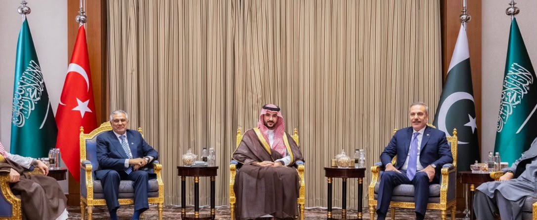 SaudiNews50's tweet photo. عاجل..

رسميا:

حلف مكة يعلن تفعيل الدفاع المشترك .

- https://t.co/NnrY1jcwg0