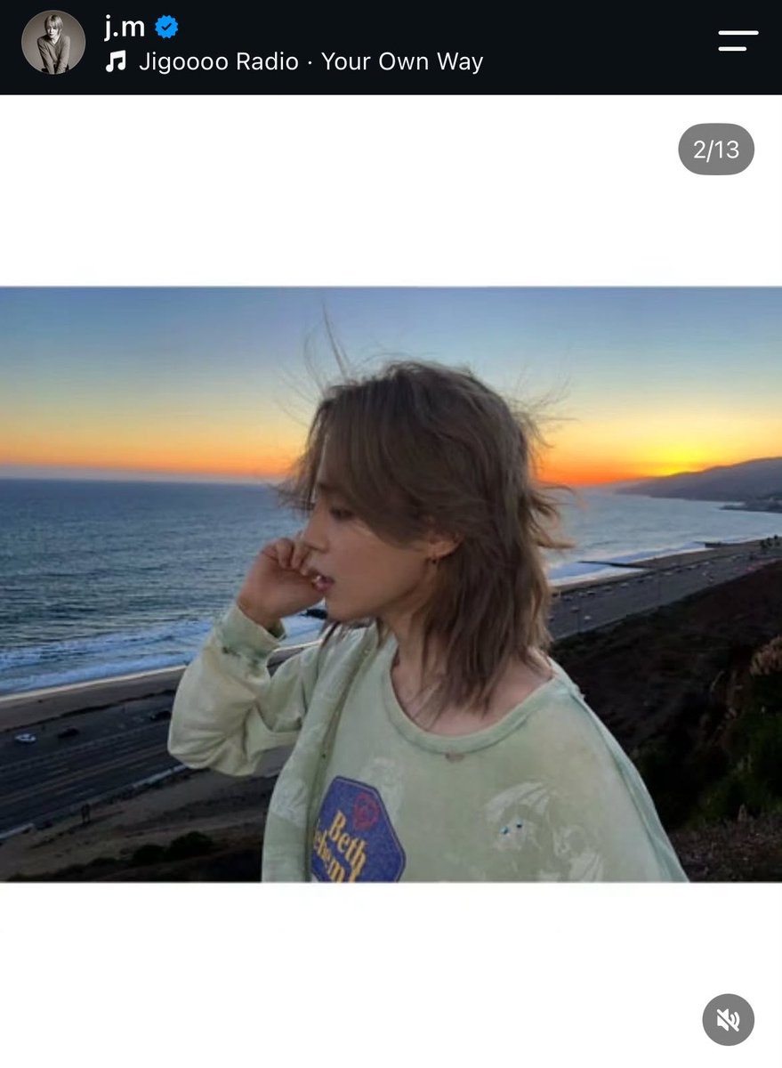 koomiversc's tweet photo. jimin i love you so fucking much but we need to figure out a way to post high quality pictures why are they all pixelated 😭 https://t.co/vIPuHTTWIV