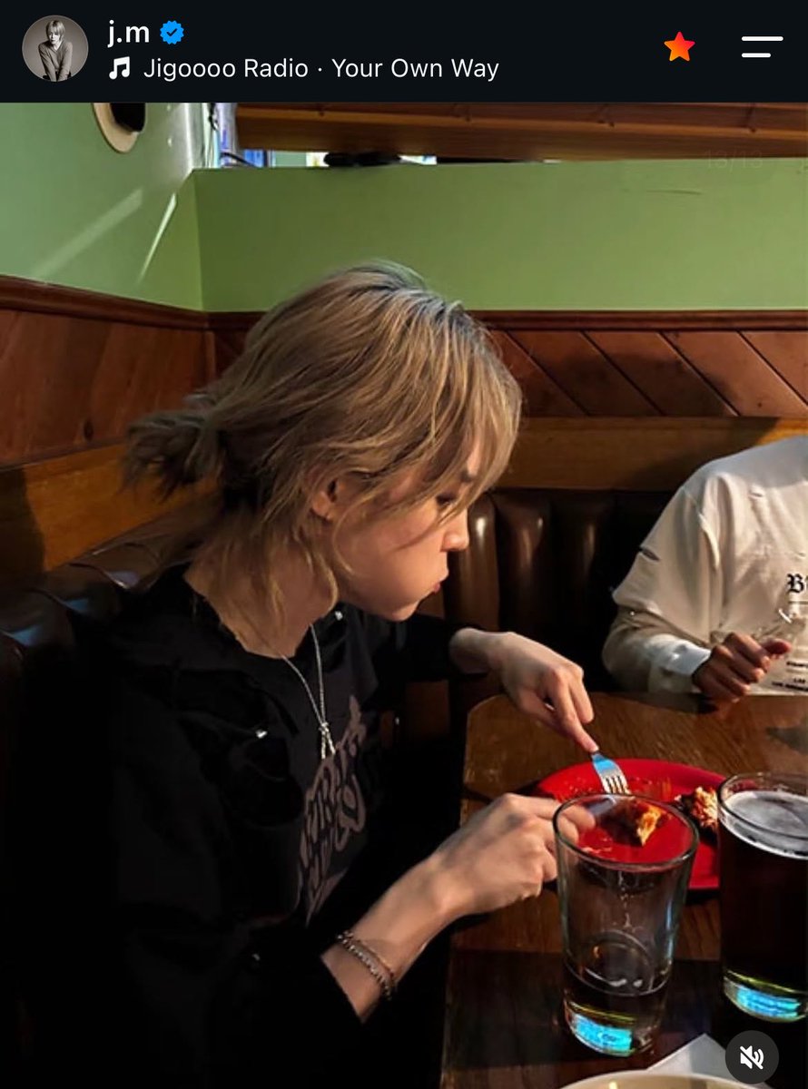 koomiversc's tweet photo. jimin i love you so fucking much but we need to figure out a way to post high quality pictures why are they all pixelated 😭 https://t.co/vIPuHTTWIV