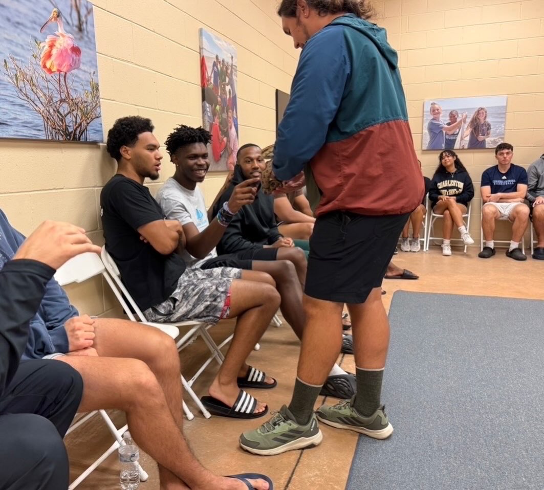 ccgaathletics's tweet photo. Men's Basketball spent some time on Jekyll Island for their Team Retreat!
A great day of team bonding and making memories together!
#HailTheSail https://t.co/UZdKXMRZUZ