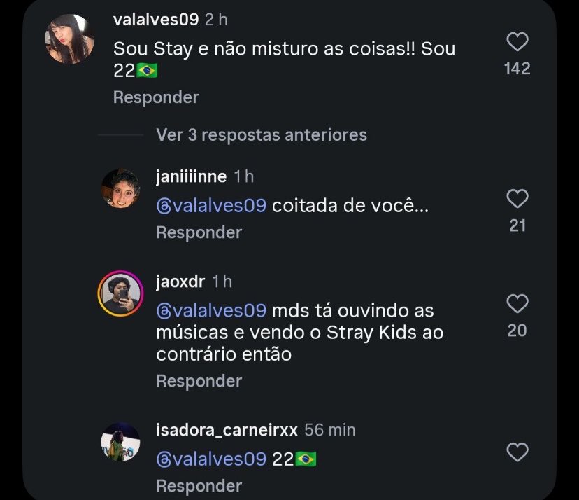 spearbbin_'s tweet photo. eh muito doido ver a quantidade de gente que se diz stay mas simplesmente parece ouvir as músicas e ideias do skz de olhos e ouvidos tapados 🤒
nn estou falando que todo mundo precisa pensar igual, mas pelo menos ESTUDEM! procurem saber e entender o q cada canditado defende, quais são as propostas, o que os partidos representam e principalmente, pensem em como essas escolhas afetam as pessoas ao nosso redor 

não tratem política como brincadeira, conversem sobre política, questionem oq vcs veem na internet, NÃO votem só pq alguém mandou e não tenham preguiça de pesquisar. agora no segundo turno, votem com consciência e lembrem que cada voto importa. o mínimo que a gnt pode fazer eh conhecer aquilo que está escolhendo e pensar nas consequências disso. 

a luta ainda não acabou, não deixem de lutar por um país onde todos possam amar e viver sem preocupação 🤍