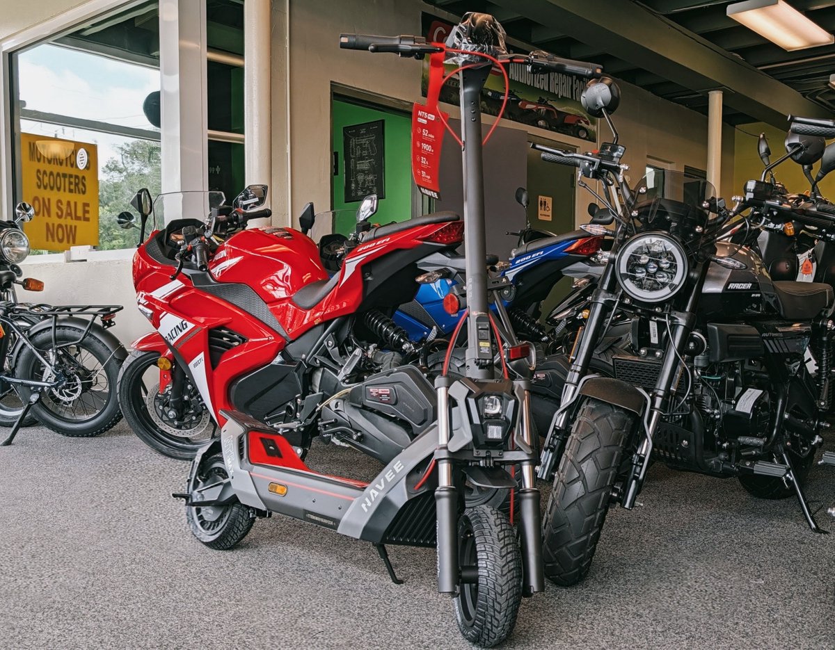 OnlyAtMidtown's tweet photo. The Navee NT5 Max. 1,900 watts of peak power and speeds up to 31 MPH! With a range of just under 55 miles it turns any stretch of pavement into the best part of your day. 2 year parts warranty and Midtown will include 6 months of labor to get you rolling with ease. Open 7 Days! https://t.co/DJP0BZkmuQ