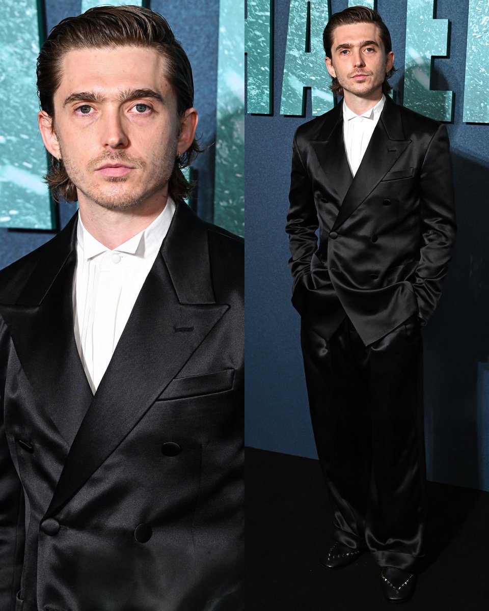 _filmcrave's tweet photo. Austin Abrams photographed at the ‘WHALEFALL’ premiere in London. 📷 https://t.co/mtNtTvXsd6