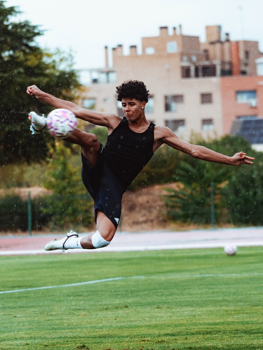 ChongAise's tweet photo. Cr7 jnr https://t.co/s3ul6JyIeY
