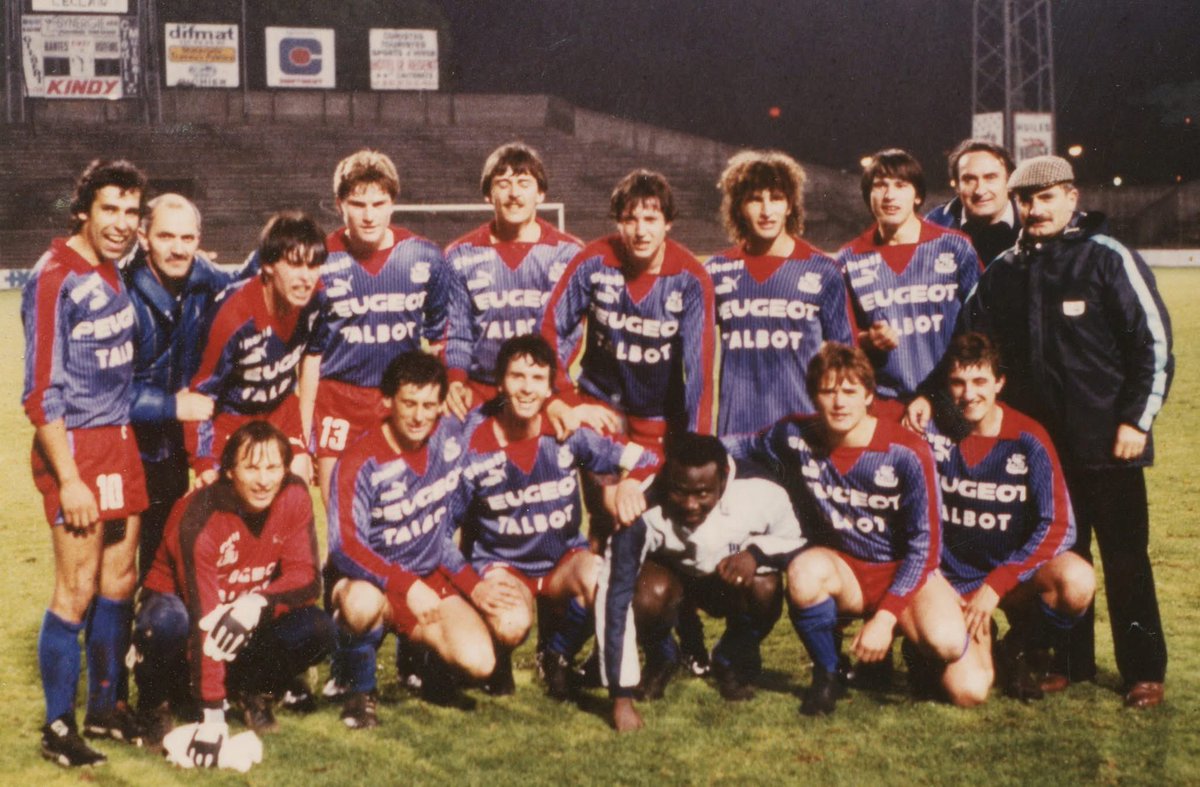 SMCaen's tweet photo. Président du club au cours des années 1980, Jean Deshayes nous a quittés ce week-end 😢 

Le @SMCaen adresse toutes ses condoléances à sa famille et ses proches 🕊️ 

#SMCaen #TeamSMC https://t.co/JwyRkvO6a6