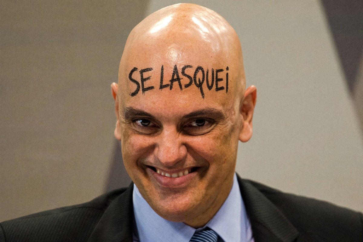 MeninRibeiro's tweet photo. Antecipar mais uma pra vcs...

Zanin e Toffoli já pularam do barco. 

Marinho disse que não abrem mão da cabeça do Alexandre.

Gilmar e Dino devem ficar. POR ENQUANTO.

GM porque já vai se aposentar. Dino em troca do Jair.

Dino só cai se tentar anular as eleições, como alertei.

Não é chute, nem análise. É oficial o que está rolando nos bastidores.