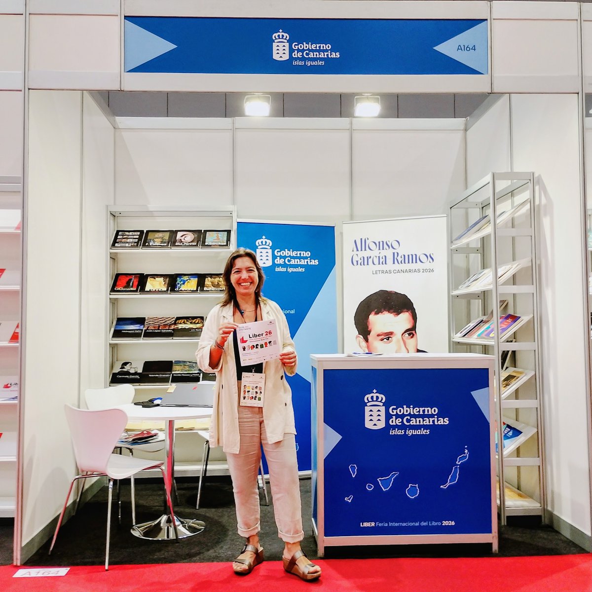 CUCIC_GobCan's tweet photo. #Liber reunió en #Barcelona a profesionales del sector editorial y Canarias estuvo presente, por primera vez, con una representación de nuestras editoriales y autores. https://t.co/zI4ogQ57Nc