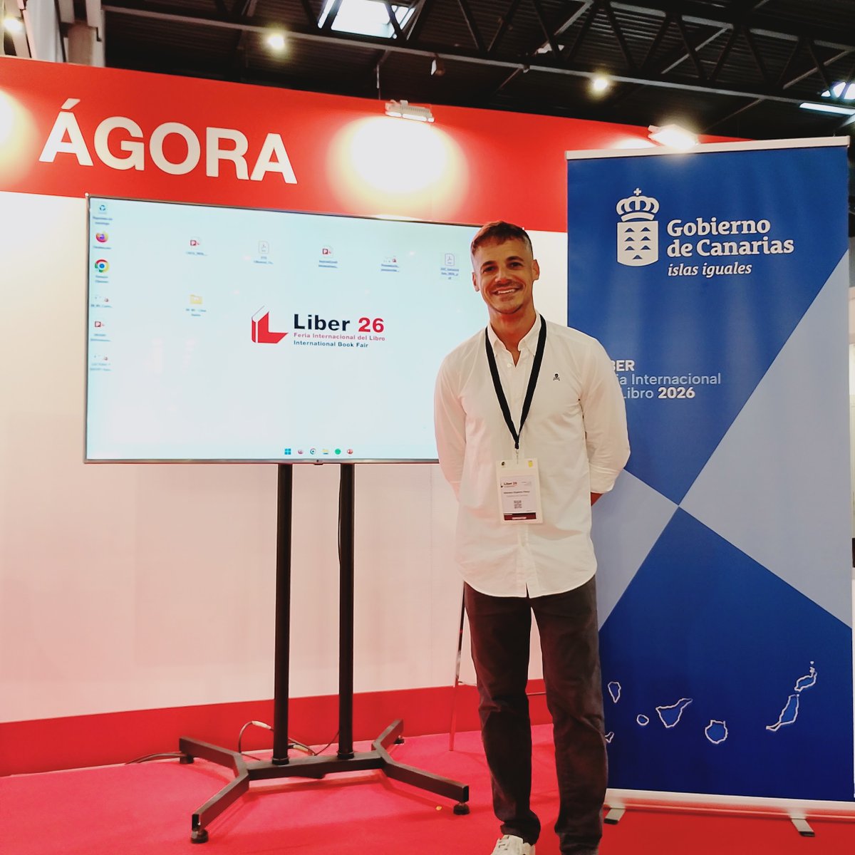 CUCIC_GobCan's tweet photo. #Liber reunió en #Barcelona a profesionales del sector editorial y Canarias estuvo presente, por primera vez, con una representación de nuestras editoriales y autores. https://t.co/zI4ogQ57Nc