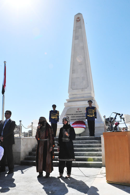 tatlises27's tweet photo. @nikolay_1705 Yemen diyince her zaman aklıma bu anıt gelir. Çok değil yakın tarihte tahrip etmişlerdi. Unutmamak iyidir bu da sayfadaki kardeşlere vesile olsun. https://t.co/vFqm3nt76B