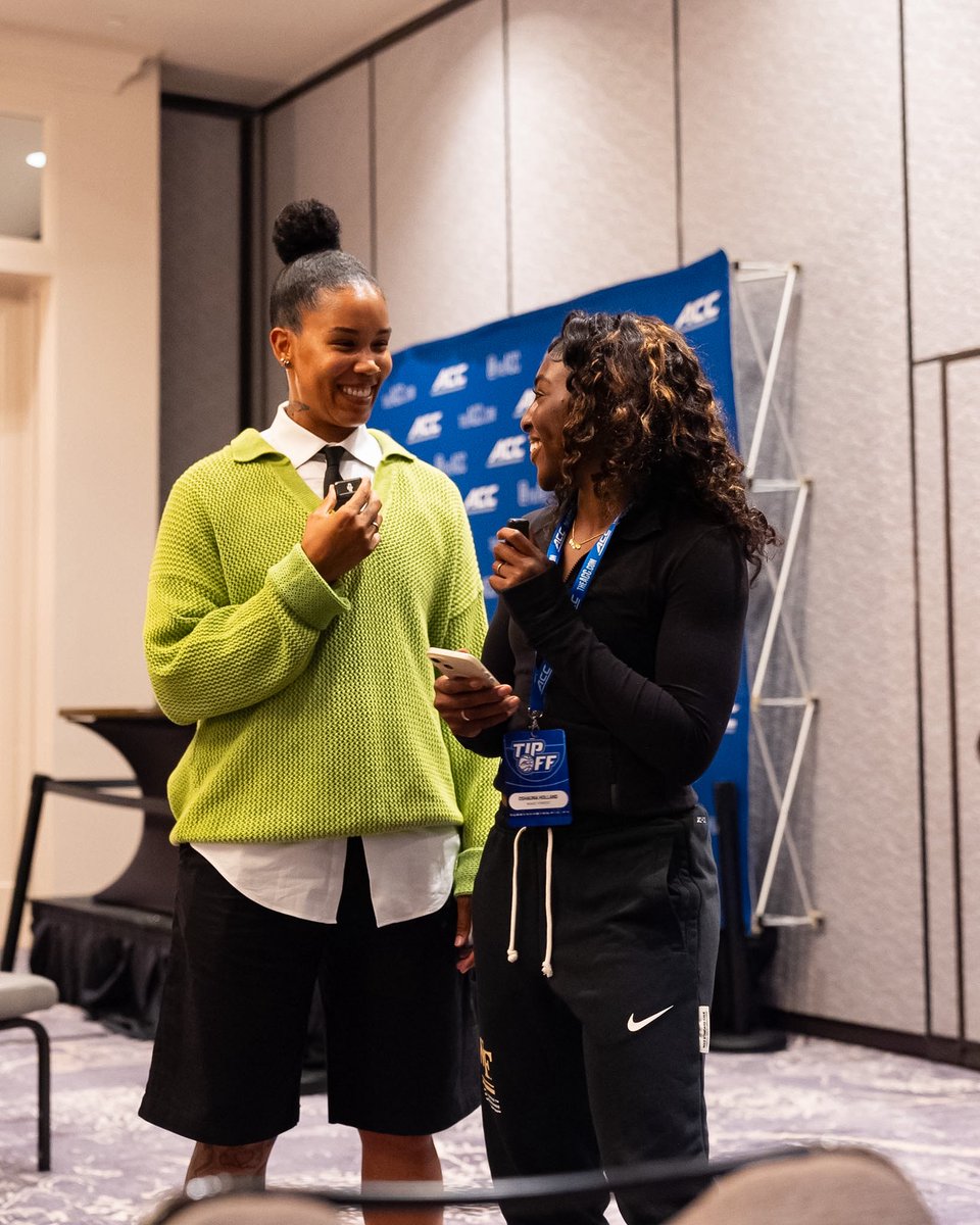 WakeWBB's tweet photo. BTS of ACC Tip Off 📸 https://t.co/4touU8tpKN