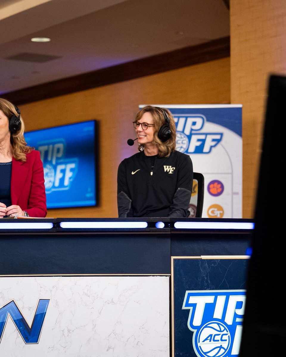 WakeWBB's tweet photo. BTS of ACC Tip Off 📸 https://t.co/4touU8tpKN