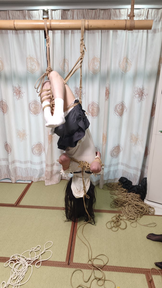 VoyagerLuna's tweet photo. 重力翻转～😵
感谢 绳&amp;摄 @tbbjj6
          活动&amp;场地 @Dirty_Deed_ https://t.co/77nVsNV7g4