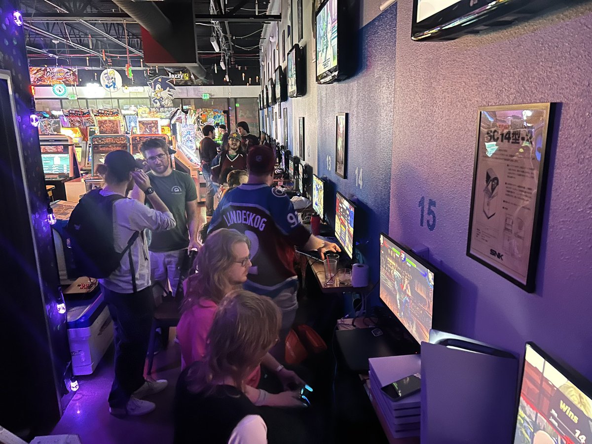 ColoradoVFTO's tweet photo. Moar offline!

Thread #2 this time @camilopulecio9 v @nfang_tk 

#playmoreVF https://t.co/JbhRamTSOV