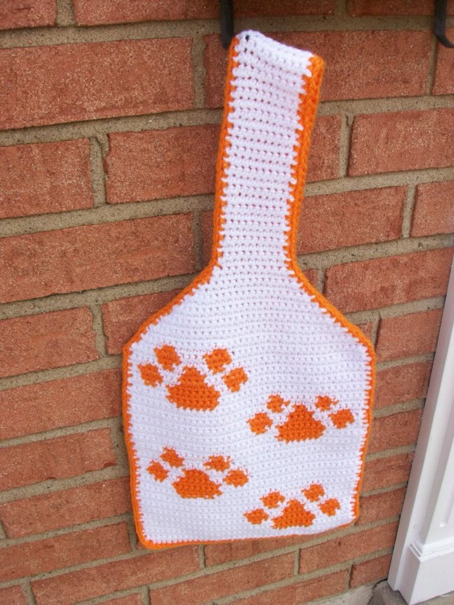 WednesdayElf's tweet photo. Halloween sale 31% off in my Etsy Store, Oct. 5-31 of  needlepoint pumpkin coasters, orange paw print tote bag in crochet, orange &amp; black crochet octopus toys, costume sewing patterns and holiday cross stitch patterns. Come by https://t.co/RPAi3jHhyX
and see all the savings! https://t.co/elMmyGNOB0