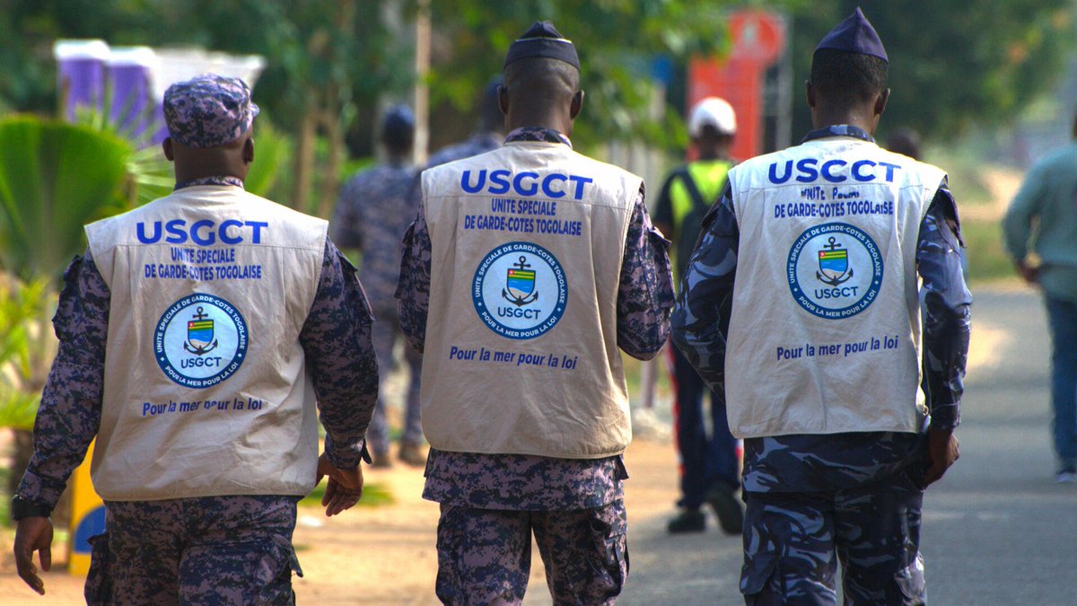 AbelosIves75047's tweet photo. La sécurité maritime est un enjeu majeur pour le Togo, notamment pour protéger le port de Lomé et les échanges commerciaux. L’opérationnalisation de l’#USGCT montre l’importance d’une surveillance permanente face à la piraterie, aux trafics et aux risques de pollution.
#Togo https://t.co/9VJzclG7Vi
