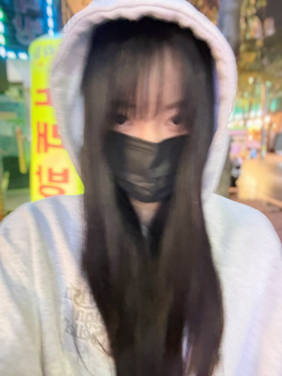 iznaplusit's tweet photo. ✉️ Naya hai ricevuto un messaggio da 🐈‍⬛

#izna #이즈나 https://t.co/QLEuBXm3b0